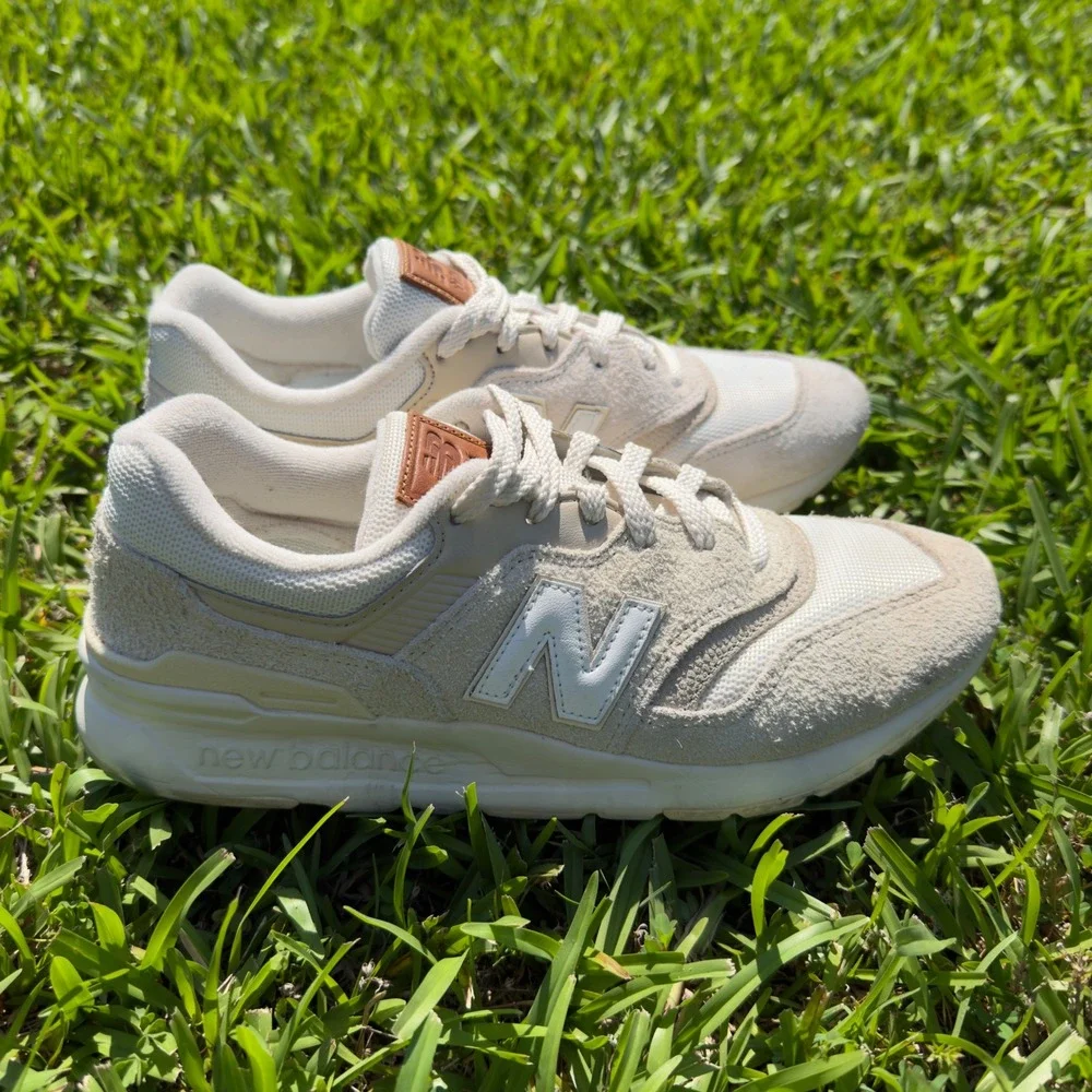 New Balance 997H Angora Sea Salt Sneakers CM997HOB Womens 9 Mens 7.5